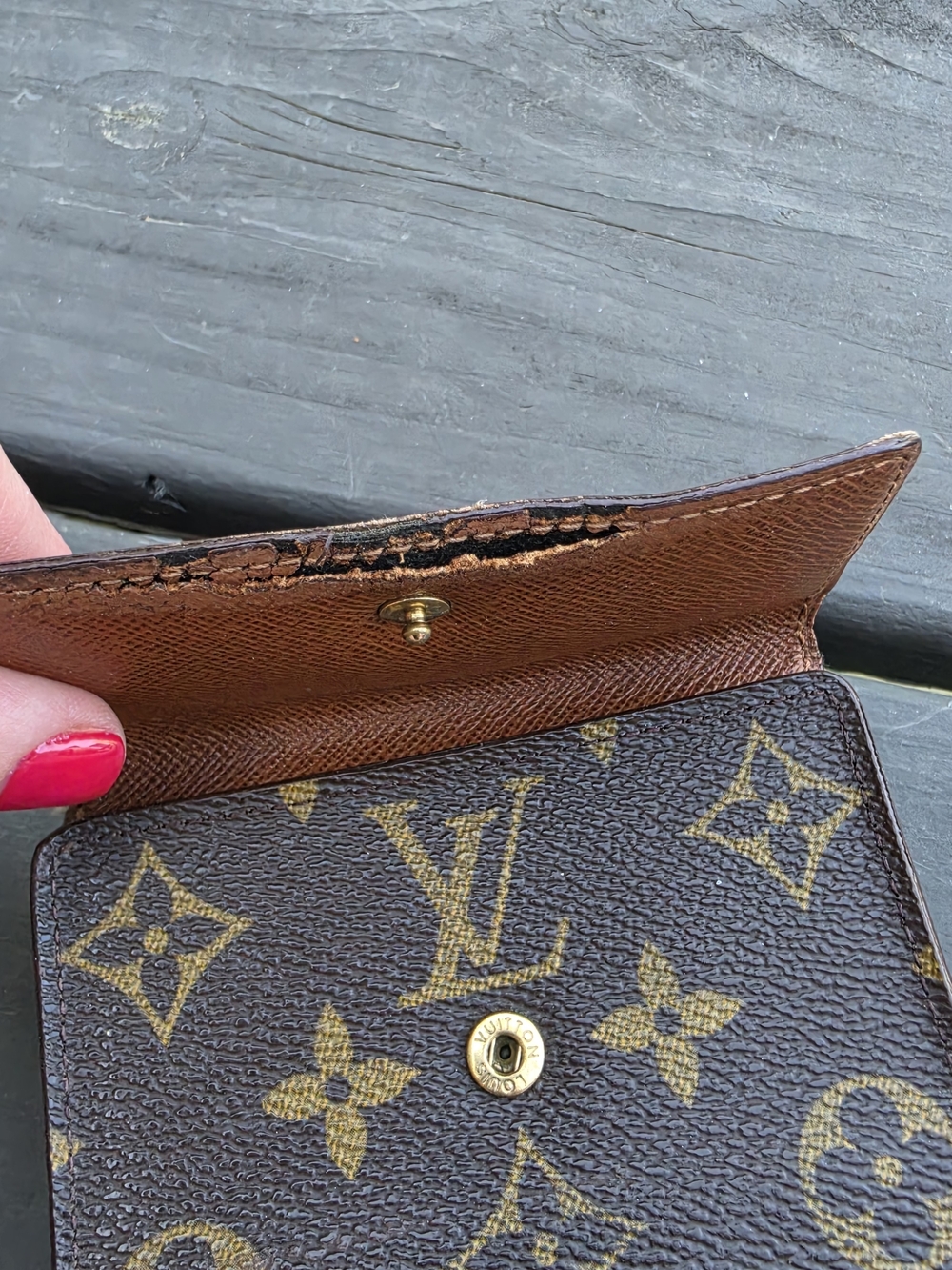 Louis Vuitton Elise Monogram Compact Wallet in Brown/Gold - Picture 5 of 9